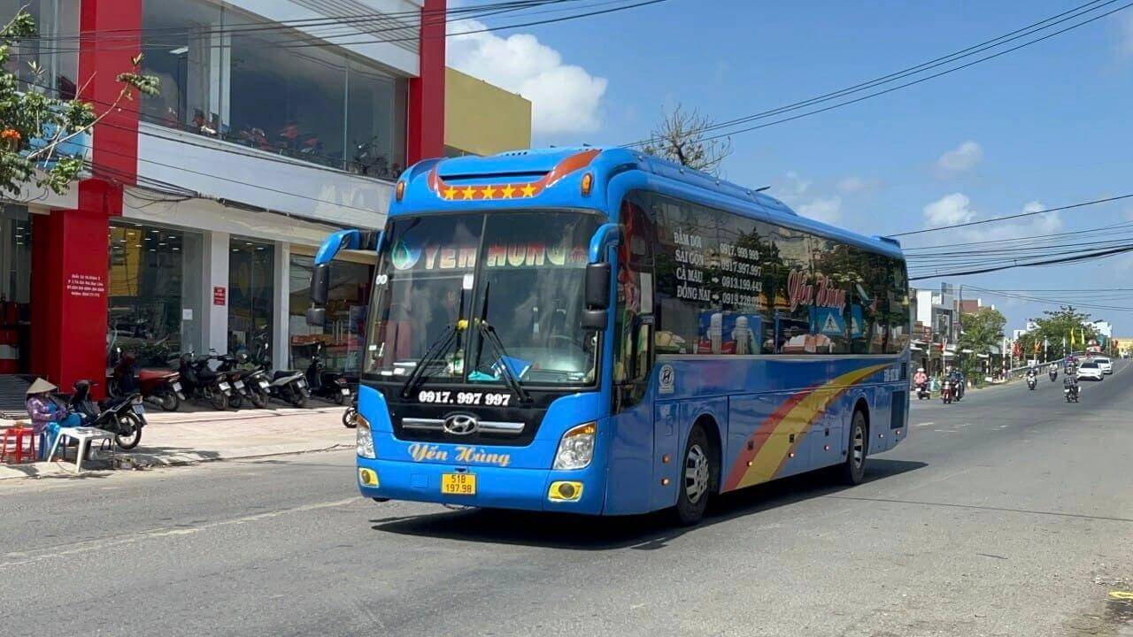 Nhà xe Yến Hùng